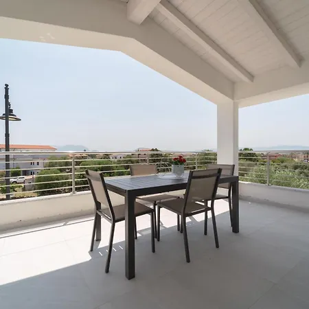 Dimore Tavolara شقة أولبيا